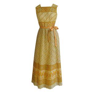 Alfred Shaheen Dress Hawaiian Vintage 1970s Yellow Floral Size 6